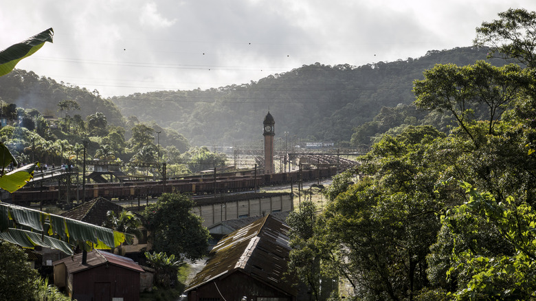 Brazil's Mountains Conceal a Historic Gem: A Hidden Town with British Architecture Surrounded by Lush Tropical Forest