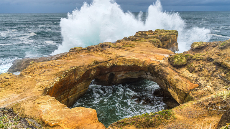 A Mesmerizing Natural Wonder Awaits Right Off Highway 101 on Oregon's Coast
